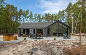 4 Bedroom Lovely Home In Nexø in Nexø